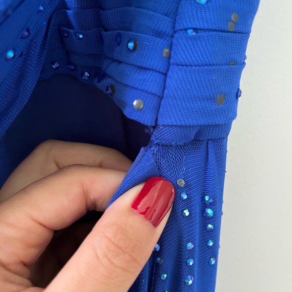 La Femme Dress - Picture 9 of 10